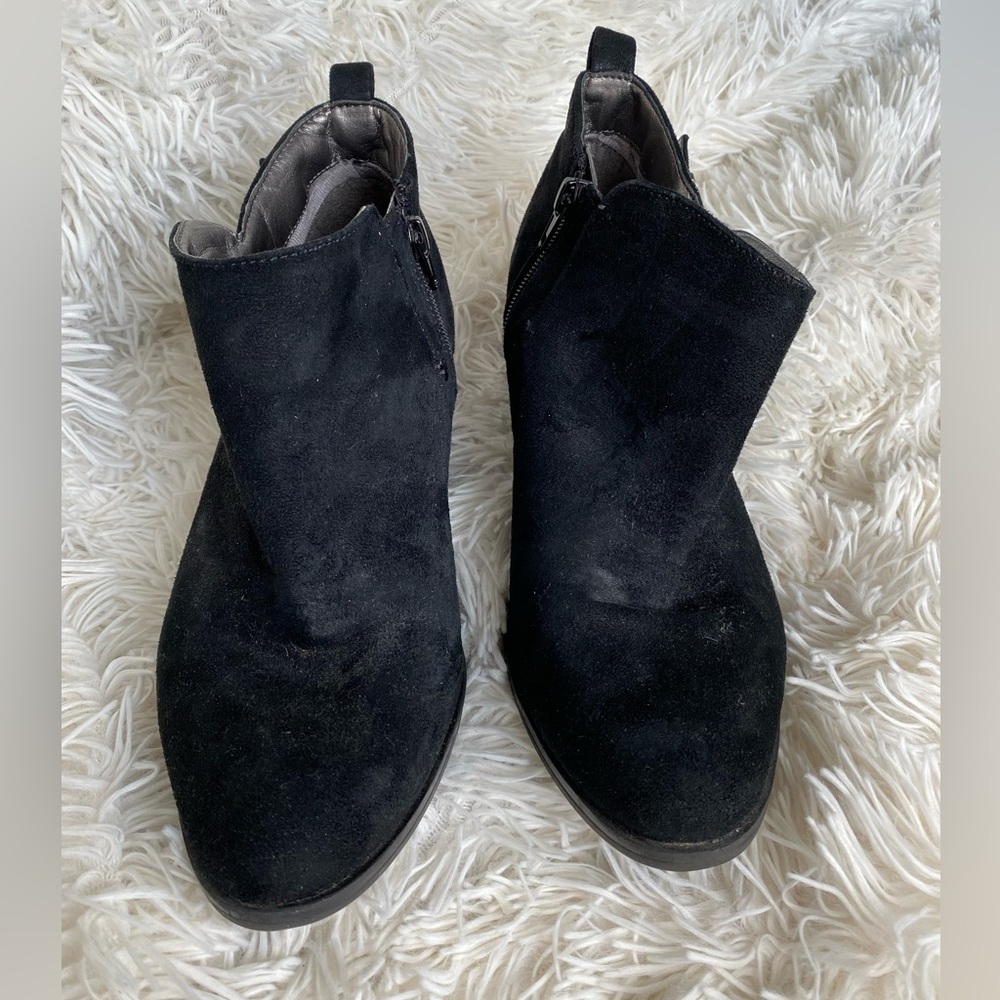 Life stride suede booties